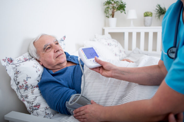 Enfermería domiciliaria para control de signos vitales