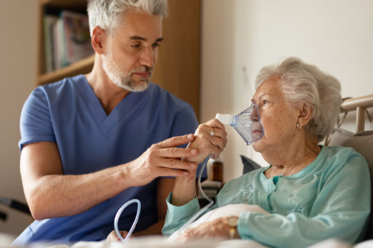 Hospitalización en casa para adultos mayores: preguntas frecuentes