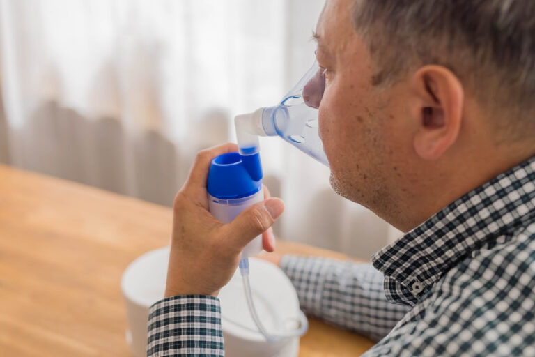Cuidados respiratorios en adultos mayores en casa